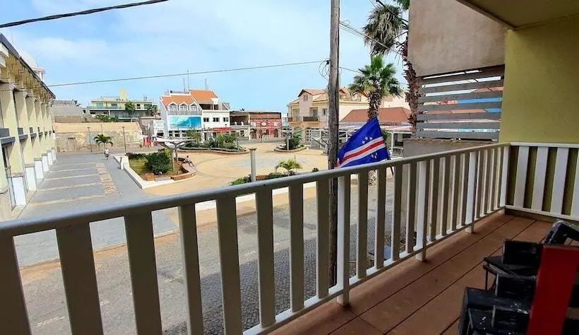 هتل Ocean Suites