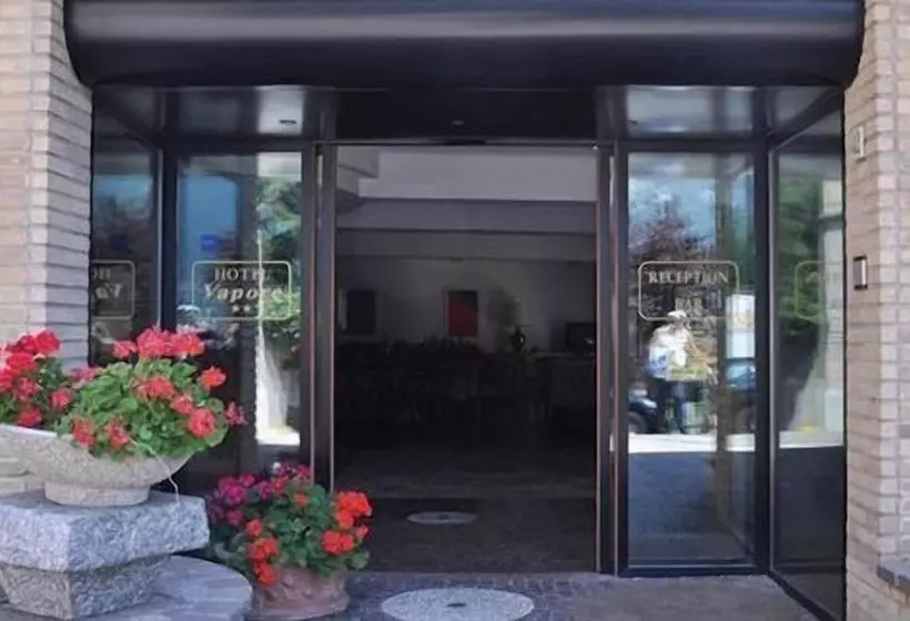 ホテル Ristorante Vapore
