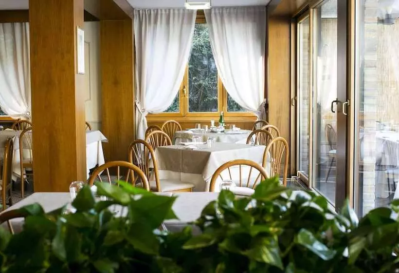ホテル Ristorante Vapore