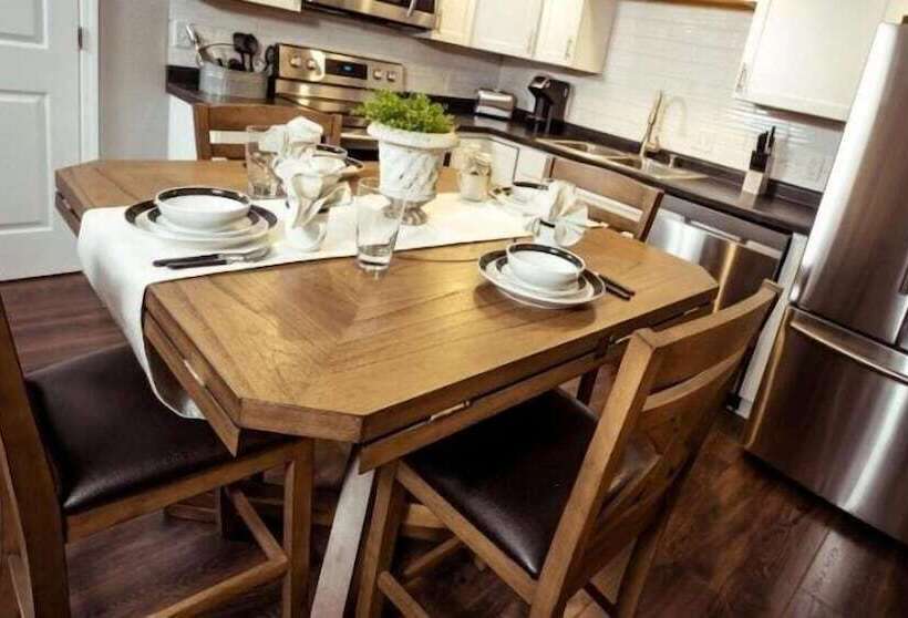 King Condo At Holiday Hills