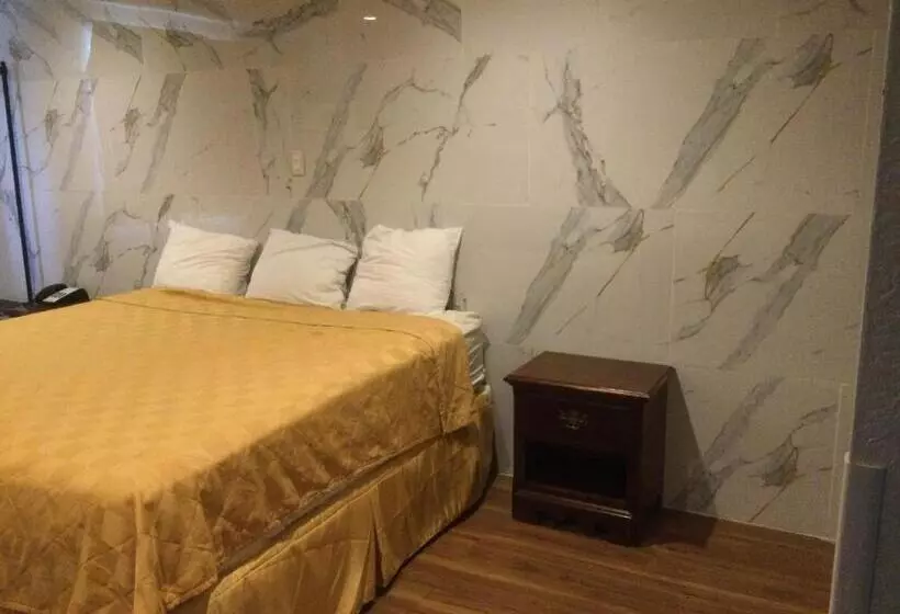 モーテル Americas Express Inn Rocky Mount