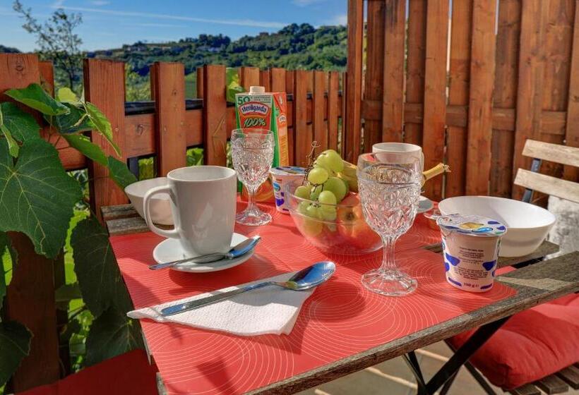 بنسيون Dal Rosso