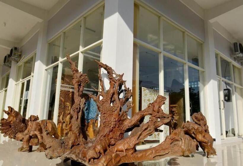 بنسيون Malang Hill Gallery & Homestay