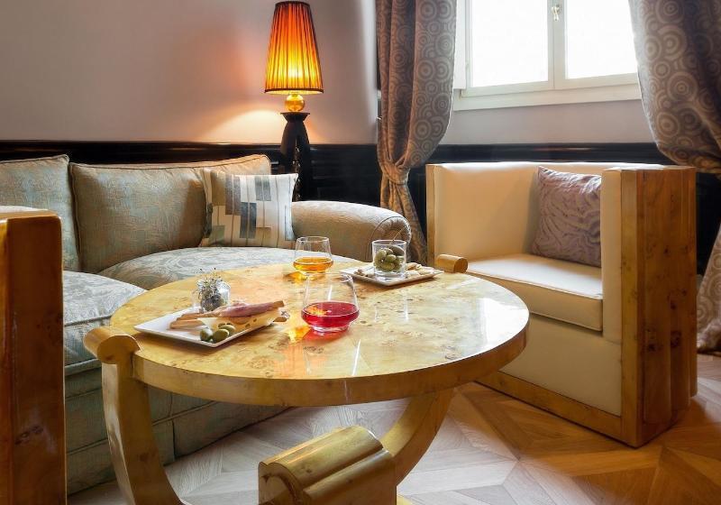 تختخواب و صبحانه La Maison Du Sage