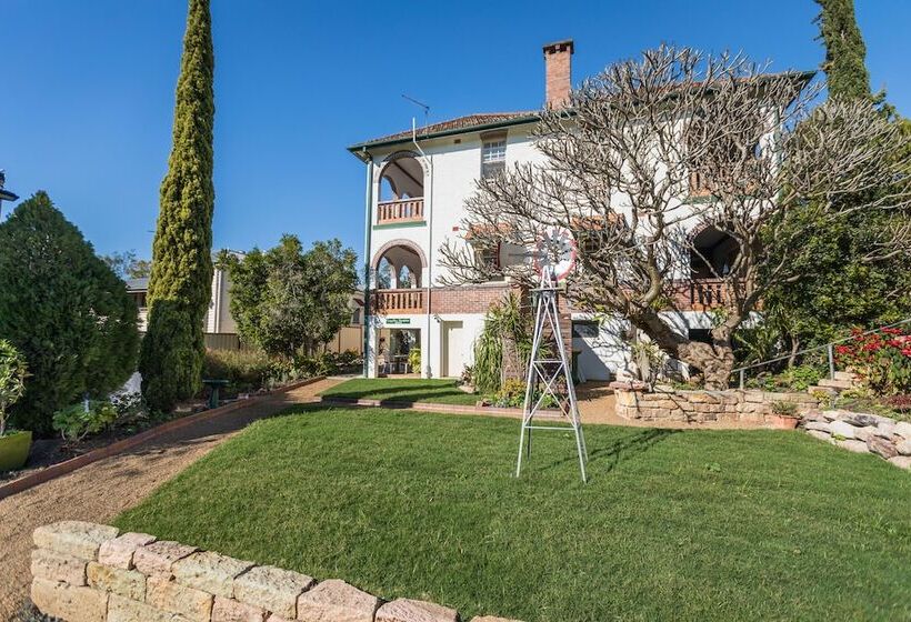 ホテル Cumquat House