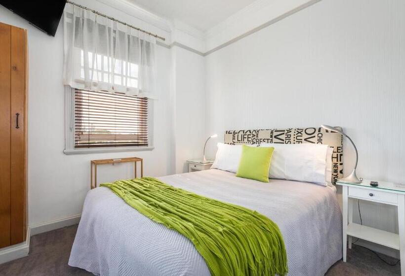 ホテル Cumquat House