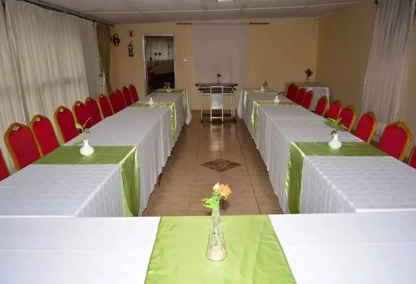 هتل Entabeni Lodge