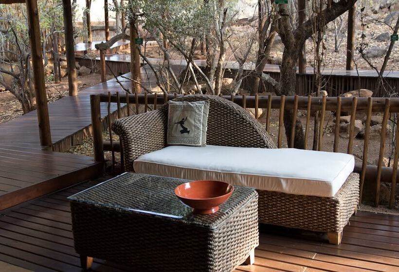 酒店 Phumelelo Lodge