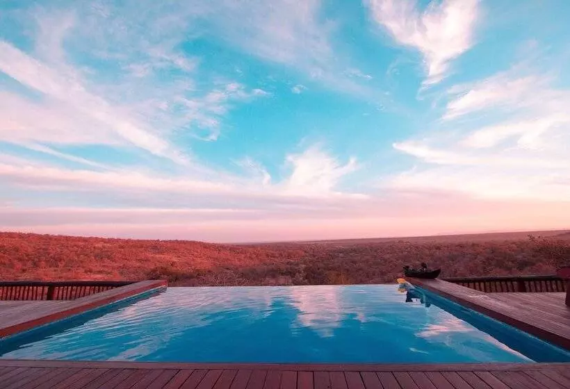 ホテル Phumelelo Lodge