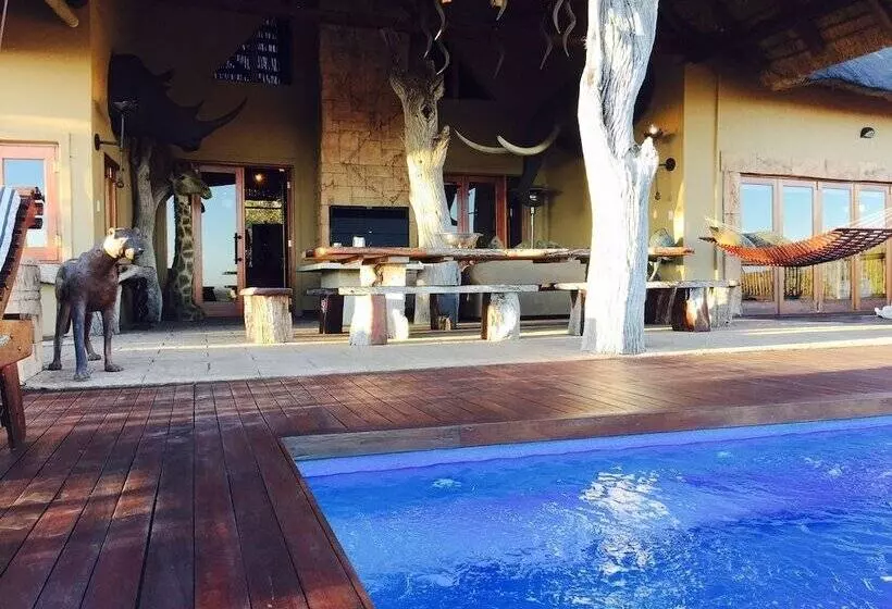 ホテル Phumelelo Lodge