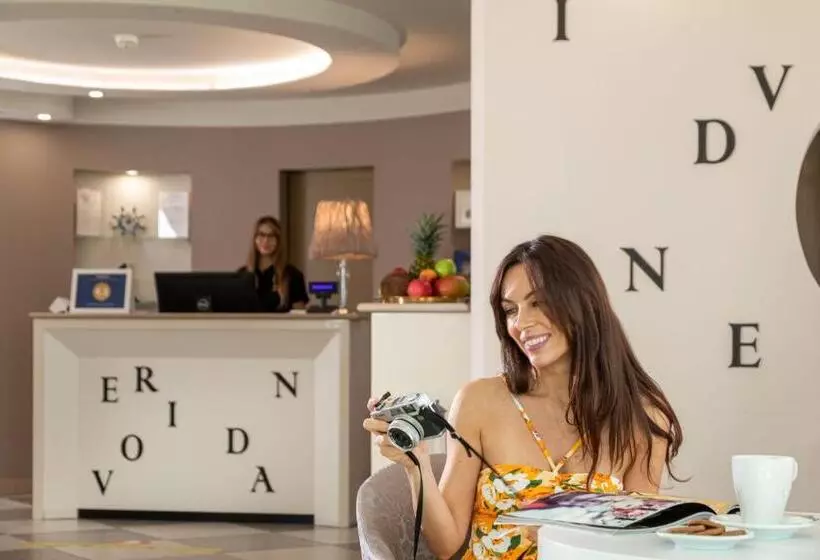 Nero D Avorio Aparthotel & Spa