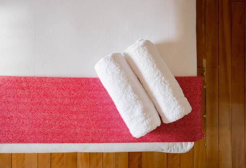 פנסיון Montacute Boutique Bunkhouse