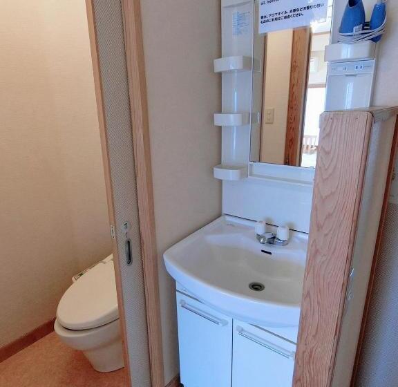 Ryokan Minshuku Inn Shirahama Ekinoyado