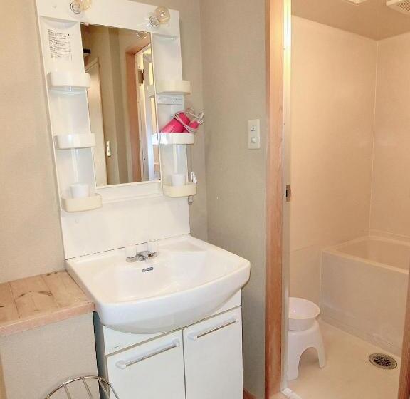 Ryokan Minshuku Inn Shirahama Ekinoyado