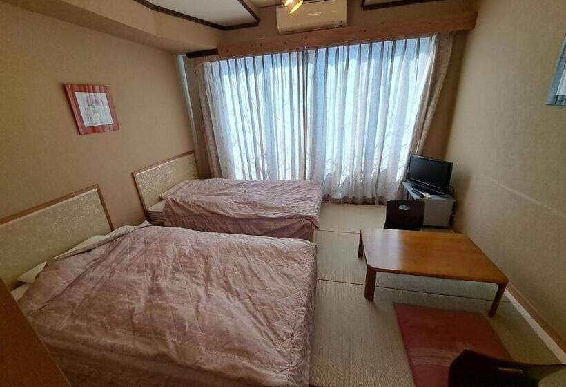 Ryokan Minshuku Inn Shirahama Ekinoyado