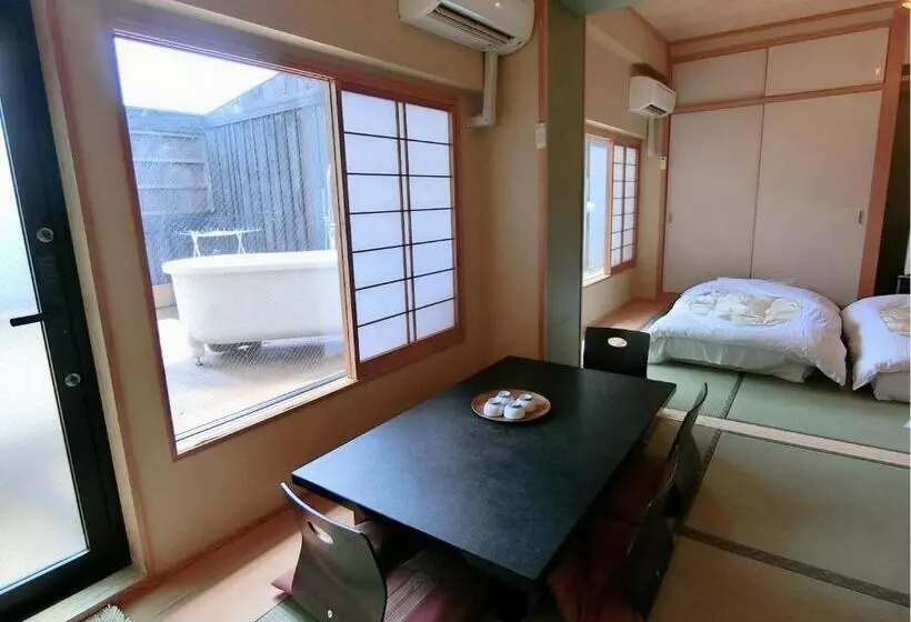 Ryokan Minshuku Inn Shirahama Ekinoyado