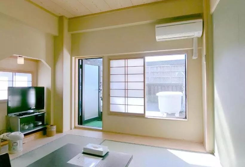 Ryokan Minshuku Inn Shirahama Ekinoyado