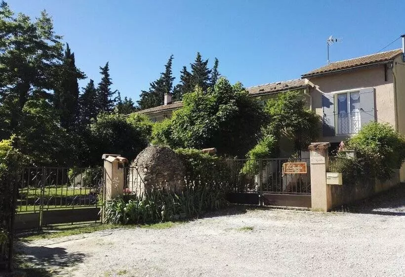Aamiaismajoitus (B&B) Chambres D Hôtes La Chrysalide