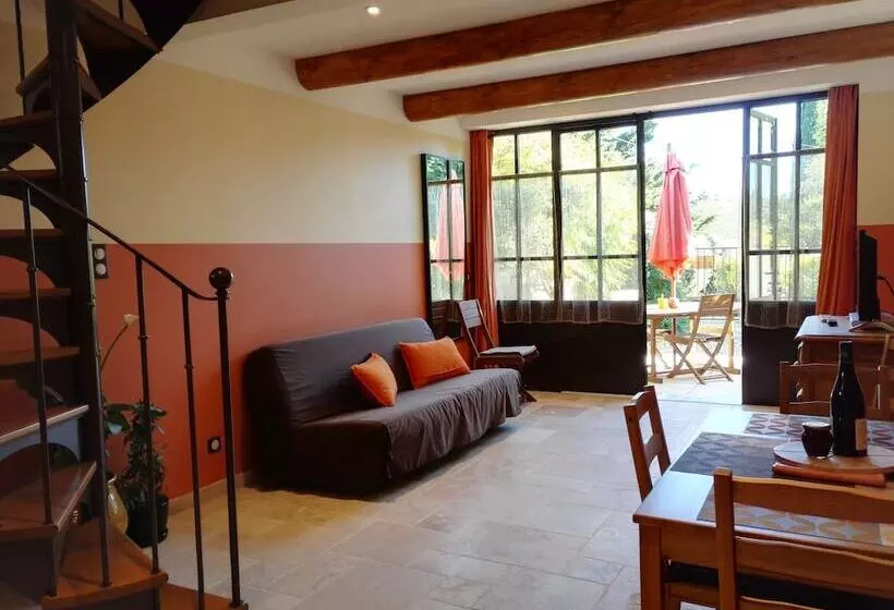 Aamiaismajoitus (B&B) Chambres D Hôtes La Chrysalide