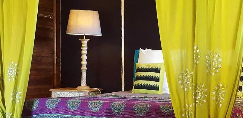 تختخواب و صبحانه Palika Lodge