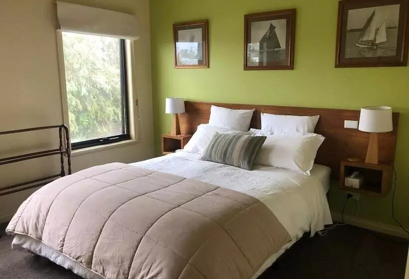 ベッドアンドブレックファースト Port Boutique Accommodation