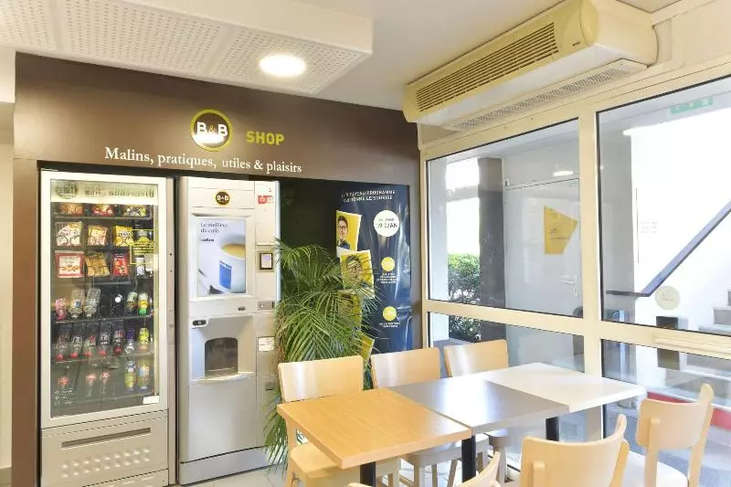 B&b Hotel Clermont Ferrand Le Brézet Aéroport