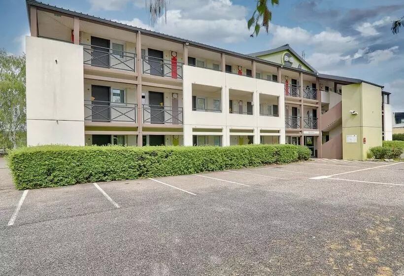 B&b Hotel Clermont Ferrand Le Brézet Aéroport