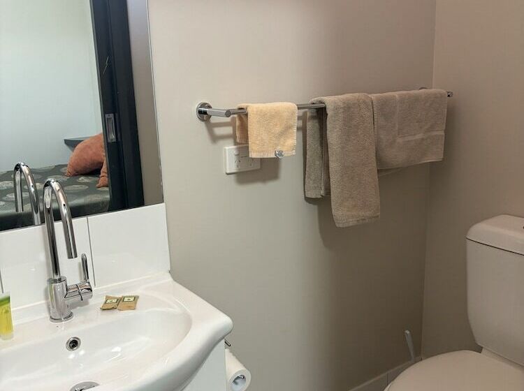 Hotel Broken Hill Tourist Lodge