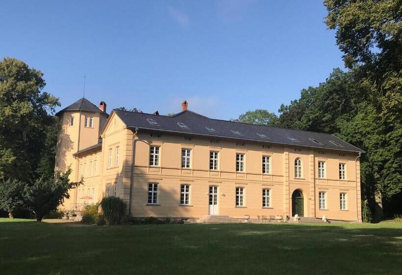 Hotelli Landhaus Schloss Kölzow