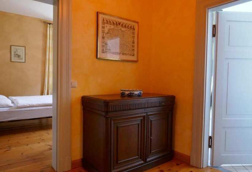 Hotelli Landhaus Schloss Kölzow