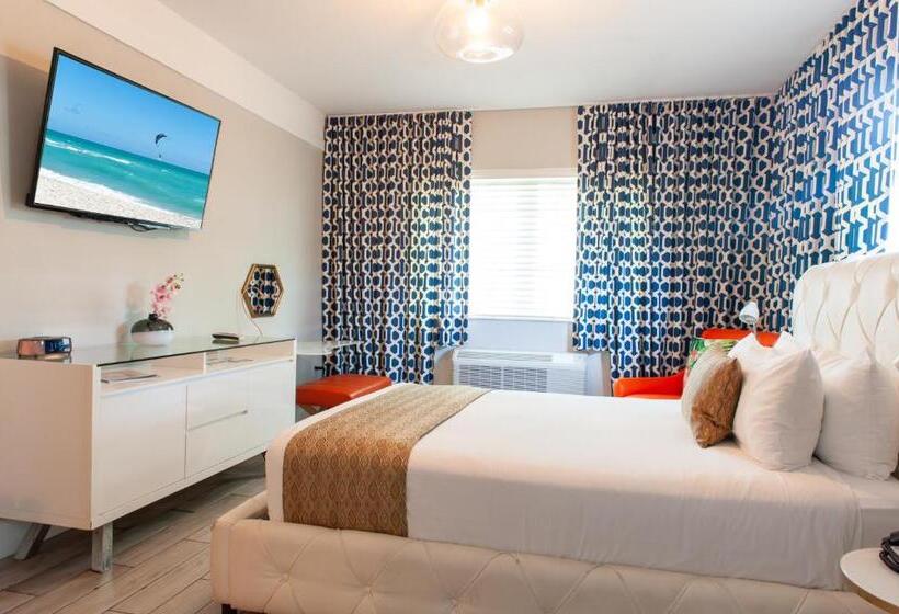 Oceanside Hotel And Suites