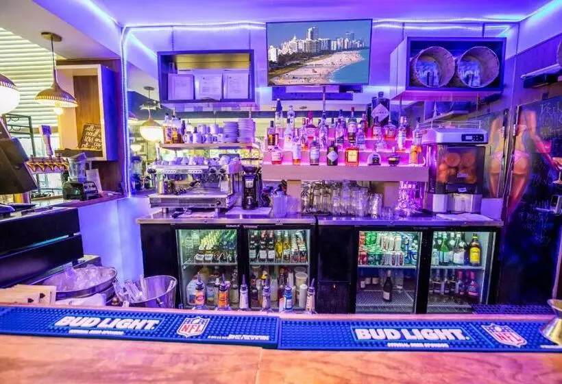 Oceanside Hotel And Suites