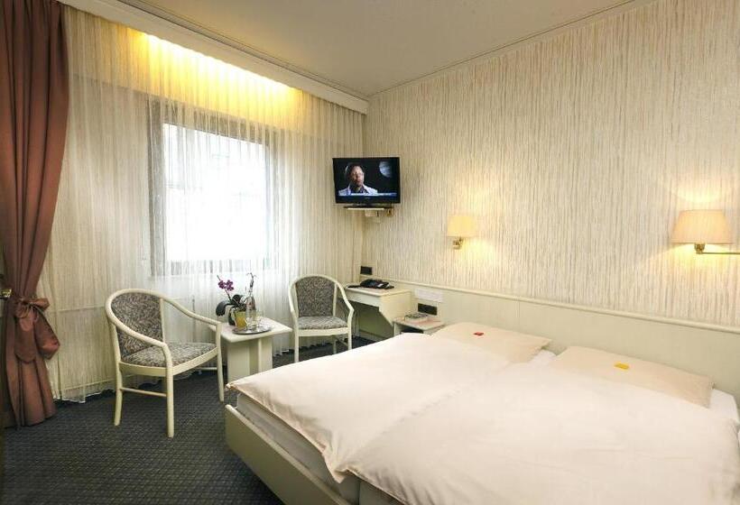 בית מלון כפרי Pohl