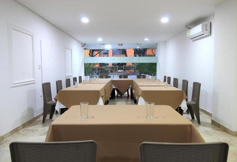 فندق Rodadero Inn By Geh Suites