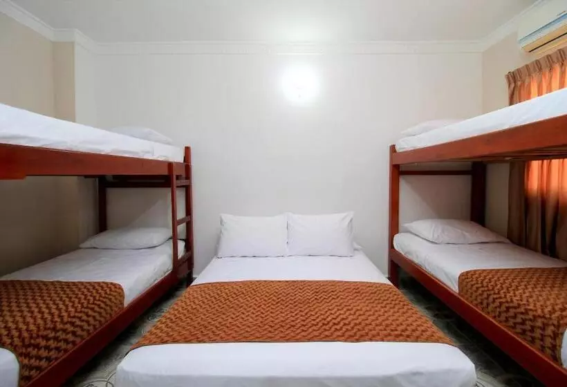 ホテル Rodadero Inn By Geh Suites