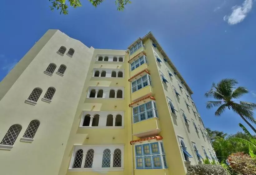 Maxwell Beach Villas