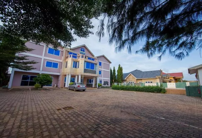 Pemicsa Hotel Accra