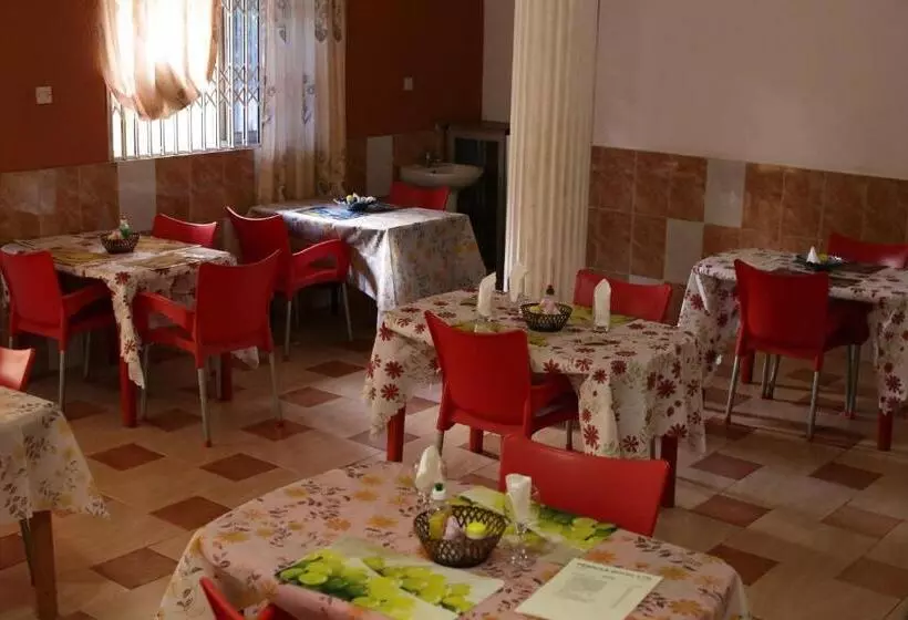 Pemicsa Hotel Accra