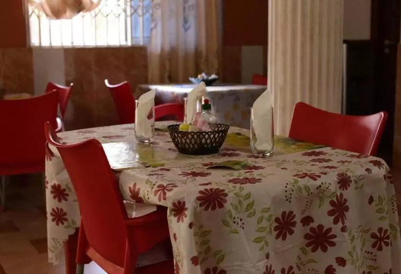 Pemicsa Hotel Accra