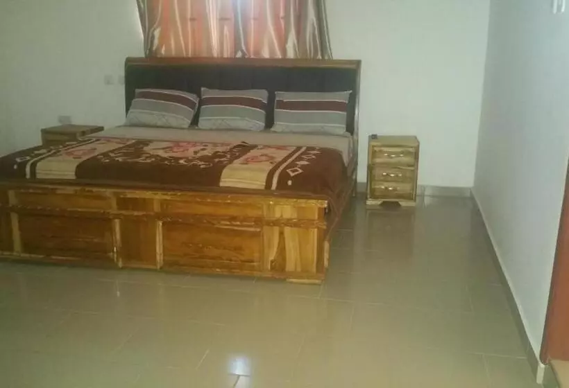 Pemicsa Hotel Accra
