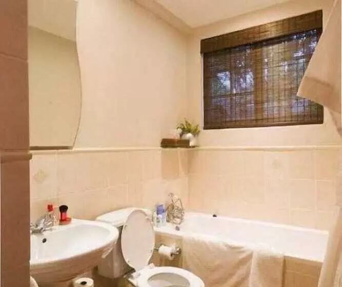 ペンション Five Burnham Guest House