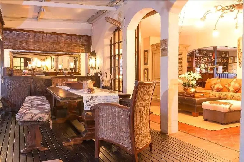 ペンション Five Burnham Guest House