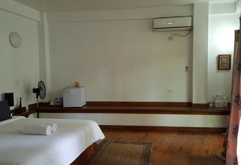 리조트 Villa Formosa Bohol