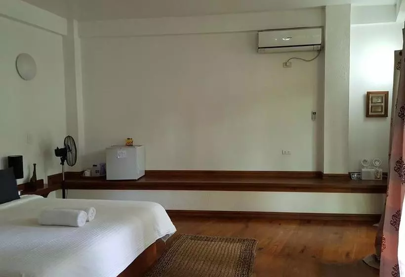 リゾートホテル Villa Formosa Bohol