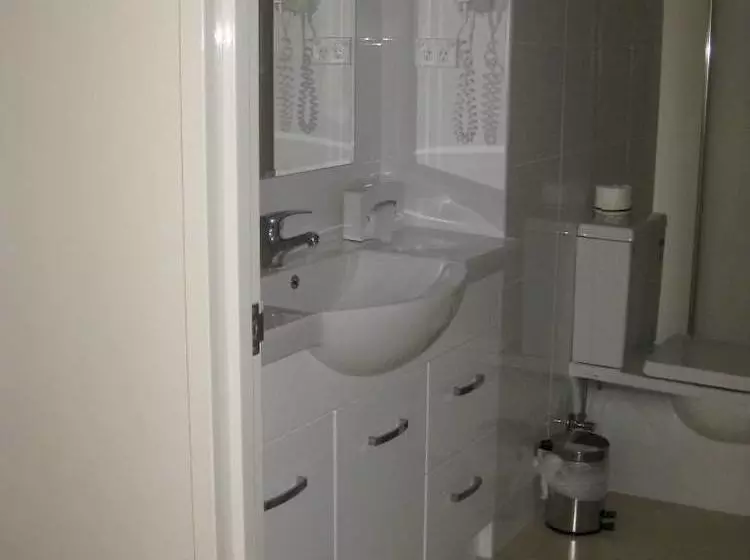 Spring Hill Centrepoint