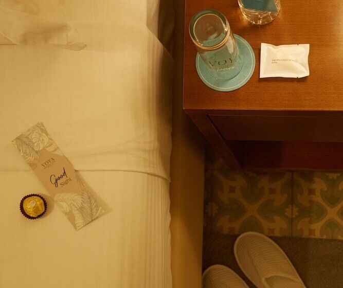 هتل Voya Boutique