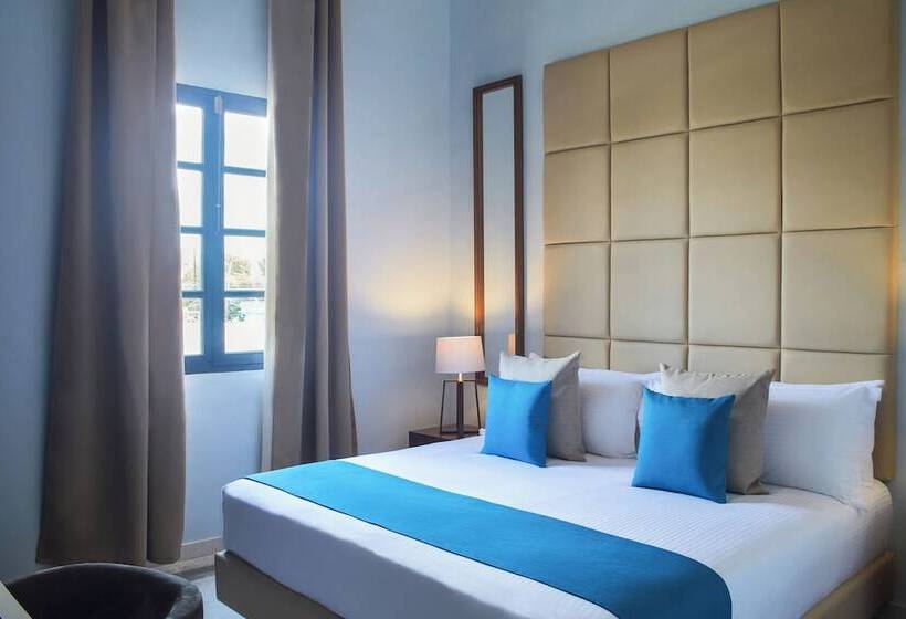 هتل Voya Boutique