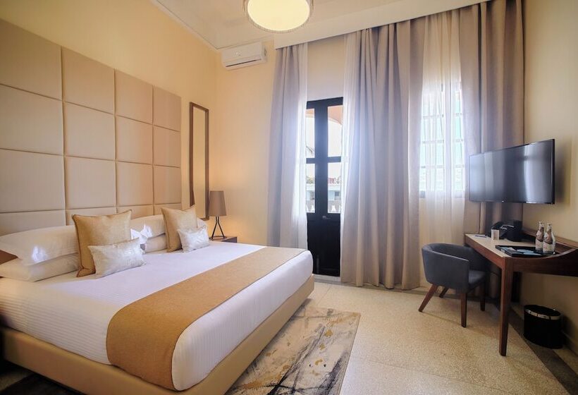 هتل Voya Boutique