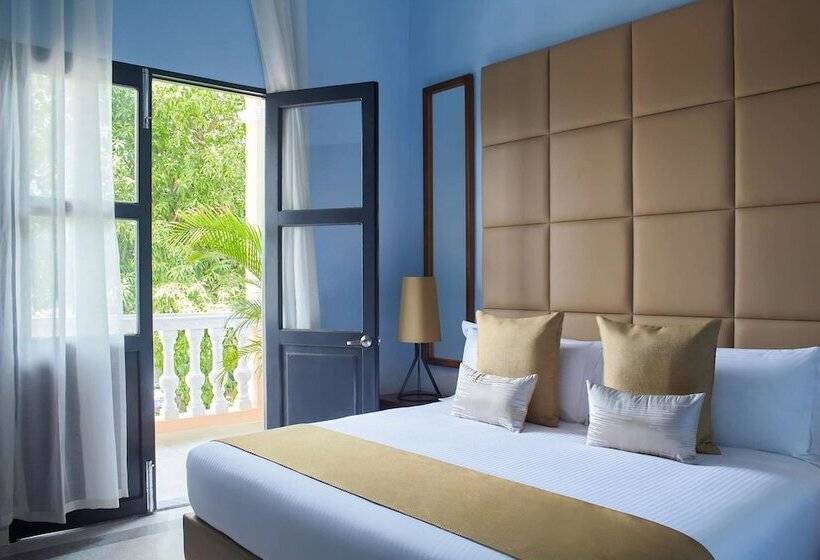 هتل Voya Boutique