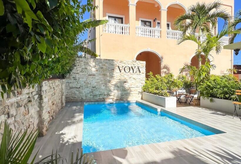 هتل Voya Boutique